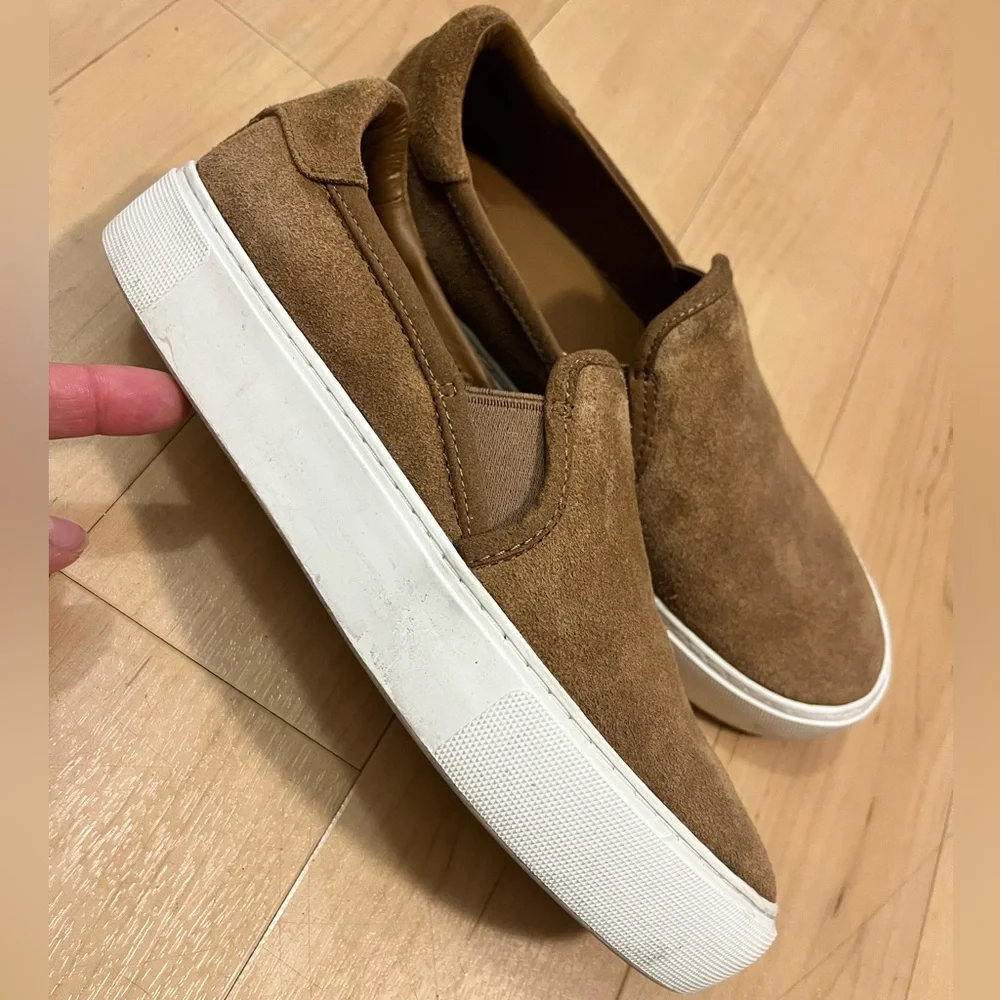 UGG Slip on Caramel size 7 - Picture 1 of 9